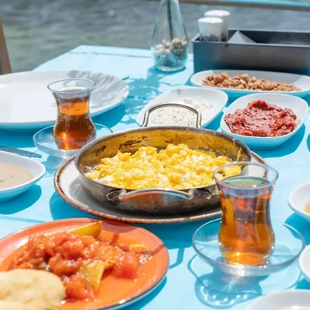 Mandalın Akyaka Otel 3*