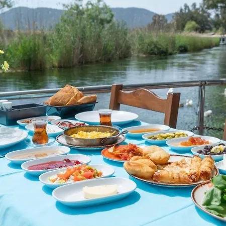 Mandalın Akyaka Otel 3*