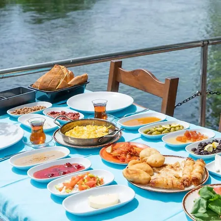 Mandalın Akyaka Akyaka (Mugla)